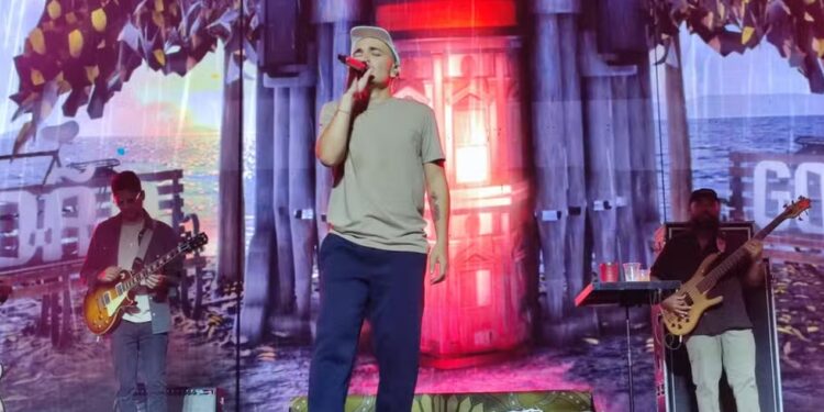 João Gomes estreia na Festa Junina de Votorantim com muito piseiro e forró: 'Espero que a galera dance muito'