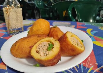Com receita quase centenária, bolinho caipira vira tradição na Festa Junina de Votorantim
