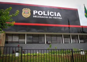 Homem é preso suspeito de agredir esposa e ameaçá-la com faca na frente do filho em Itatiba