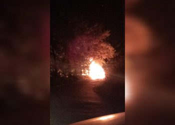 Corpo é encontrado carbonizado dentro de carro em chamas em estrada vicinal de Itatiba
